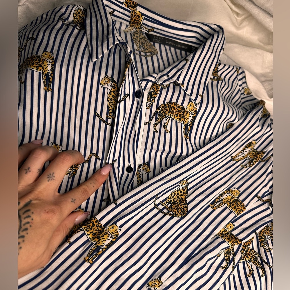 Zara Trafaluc collection Leopard Striped Button-down Long  Sleeve size M - Picture 4 of 8